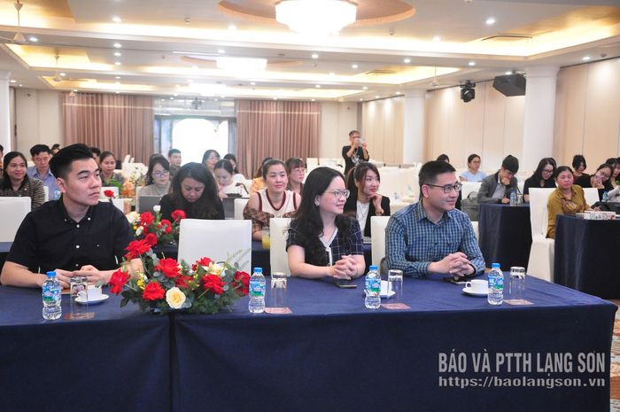 Các học viên tham dự chương trình đào tạo 