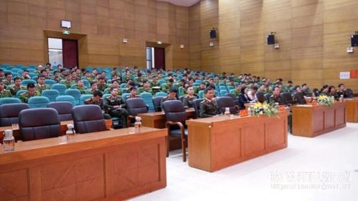 MobiFone Lạng Sơn triển khai hướng dẫn lắp đặt, vận hành hệ thống Hội nghị truyền hình trực tuyến 3 cấp tại Công an tỉnh Lạng Sơn