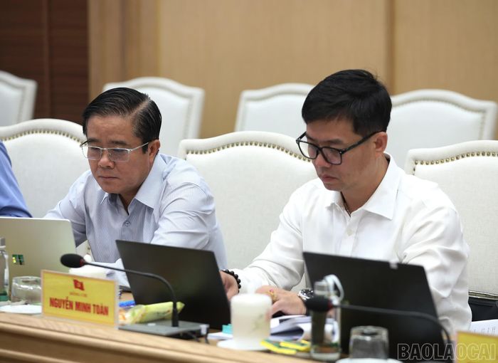 Các đại biểu dự Hội nghị Ban Thường vụ Tỉnh ủy Lào Cai lần thứ 16.