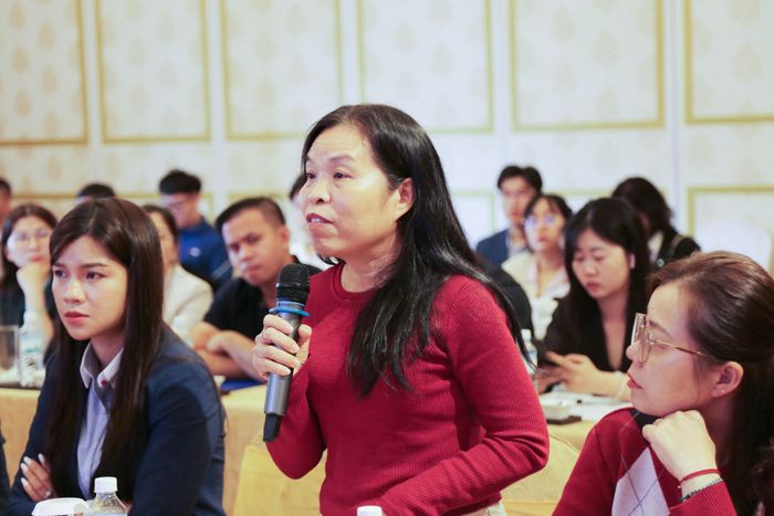 Doanh nghiệp trình bày vướng mắc liên quan đến thủ tục hạch toán, kế toán trong hoạt động xuất, nhập khẩu