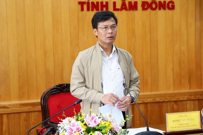 Đồng chí Đinh Văn Tuấn, Tỉnh ủy viên, Phó Chủ tịch UBND tỉnh Lâm Đồng phát biểu kết luận