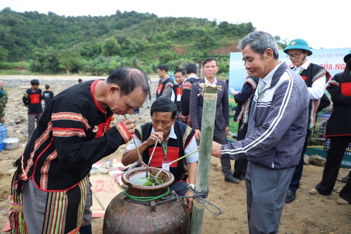 Việc khôi phục lễ hội không chỉ là bảo tồn một nghi lễ cổ truyền, mà còn là bước đi quan trọng để xây dựng sản phẩm du lịch cộng đồng đặc trưng của Quảng Phú