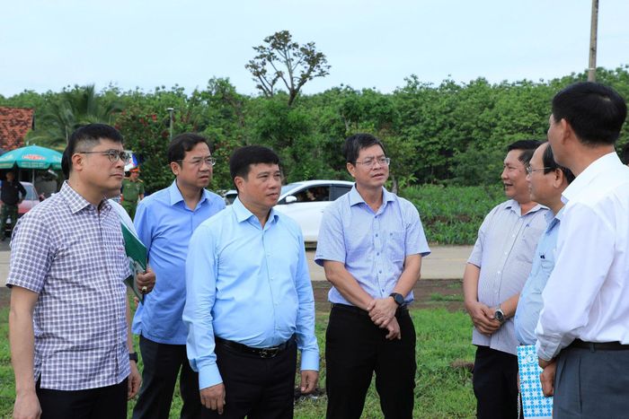 Đoàn công tác của Ủy viên Ban Chấp hành Trung ương Đảng, Bí thư Tỉnh ủy, Trưởng Đoàn ĐBQH tỉnh Lâm Đồng Y Thanh Hà Niê Kđăm kiểm tra tiến độ giải phóng mặt bằng dự án trường liên cấp tại xã biên giới Đắk Wil (tháng 6/2026)