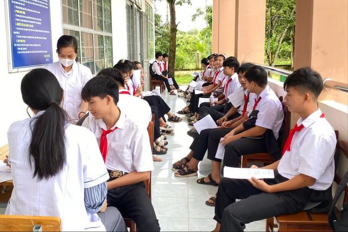 Công tác khám sức khỏe định kỳ cho các em học sinh được các nhà trường trên địa bàn xã Cát Tiên 3 chú trọng thực hiện