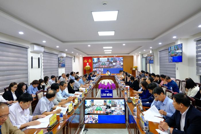 Quang cảnh hội nghị