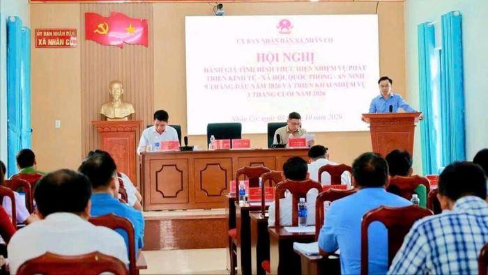 UBND xã Nhân Cơ tổ chức Hội nghị đánh giá tình hình thực hiện nhiệm vụ phát triển kinh tế - xã hội, quốc phòng - an ninh 9 tháng đầu năm và triển khai nhiệm vụ, giải pháp 3 tháng cuối năm 2026