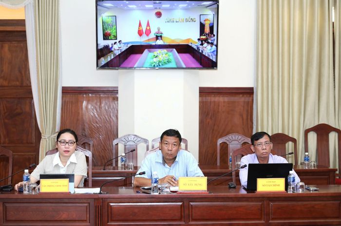 Lãnh đạo các sở, ngành dự hội nghị tại điểm cầu Lâm Đồng