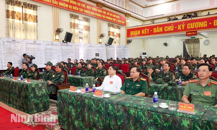 Các đại biểu dự bế mạc.