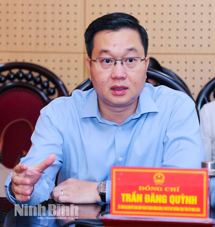 Đồng chí Trần Đăng Quỳnh, Ủy viên Dự khuyết Trung ương Đảng, Phó Bí thư Thường trực Tỉnh ủy phát biểu tại buổi khảo sát.