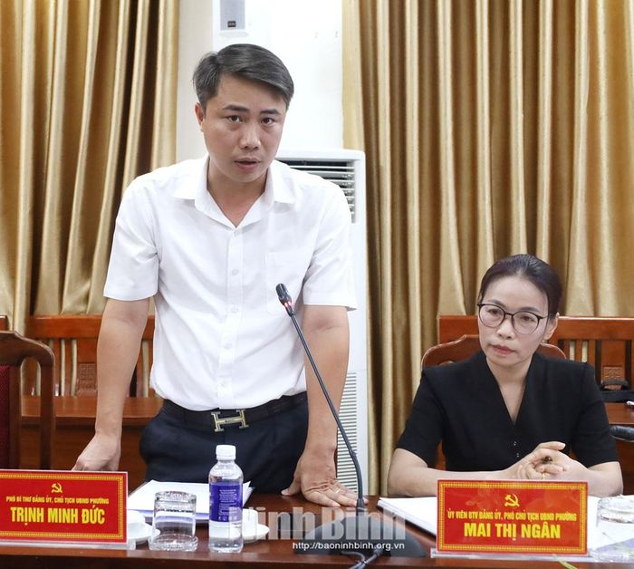 Đại diện lãnh đạo phường Hà Nam nêu đề xuất, kiến nghị tại hội nghị.