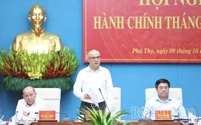 Đồng chí Bí thư Tỉnh ủy Phạm Đại Dương phát biểu chỉ đạo tại hội nghị. 