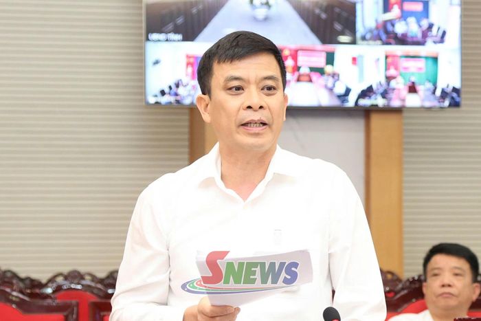 Lãnh đạo Sở Xây dựng phát biểu tại chương trình làm việc.