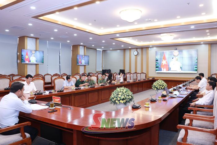 Cuộc họp được kết nối trực tuyến đến các tỉnh, thành phố trong cả nước.