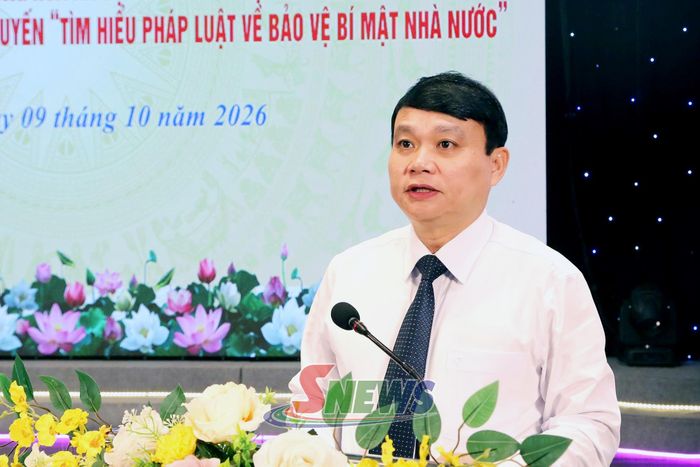 Đồng chí Phó Chủ tịch UBND tỉnh phát biểu tại buổi lễ.