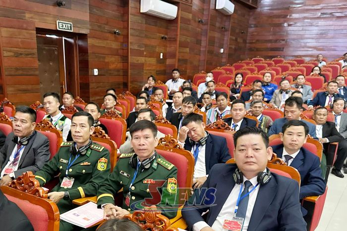 Đoàn công tác của tỉnh Sơn La tại hội nghị.