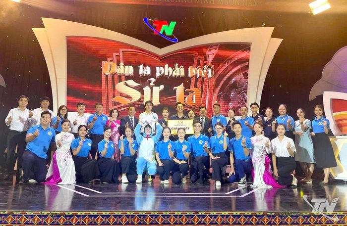 Sinh viên Khoa Lịch sử, Trường Đại học Sư phạm, Đại học Thái Nguyên tham gia Gameshow "Dân ta phải biết sử ta" của Báo và Phát thanh, Truyền hình Thái Nguyên.