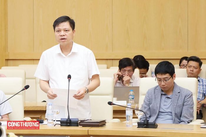 Đại diện các đơn vị chuyên ngành thuộc Bộ, các tập đoàn, tổng công ty, doanh nghiệp, hiệp hội, viện nghiên cứu và trường đại học đã trình bày nhiều tham luận  tại hội nghị