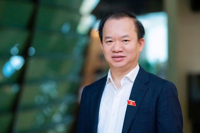 PGS.TS Bùi Hoài Sơn, Phó trưởng Ban Tuyên giáo Trung ương. Ảnh: Media Quốc hội.