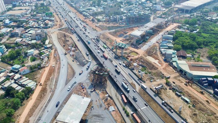Các dự án hạ tầng trọng điểm được tập trung nguồn lực để bảo đảm tiến độ thi công.