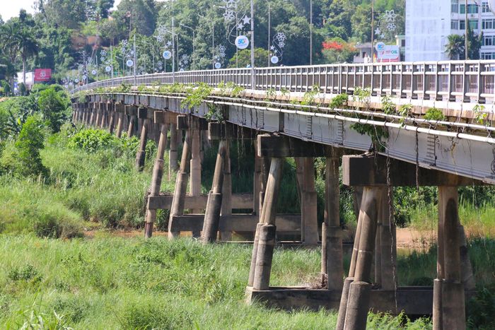 Công trình được thiết kế với hệ cọc thép chống gỉ, lấy cọc làm trụ và chịu lực toàn bộ.