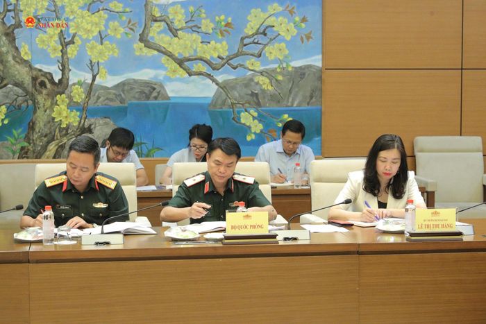 Các đại biểu dự cuộc họp