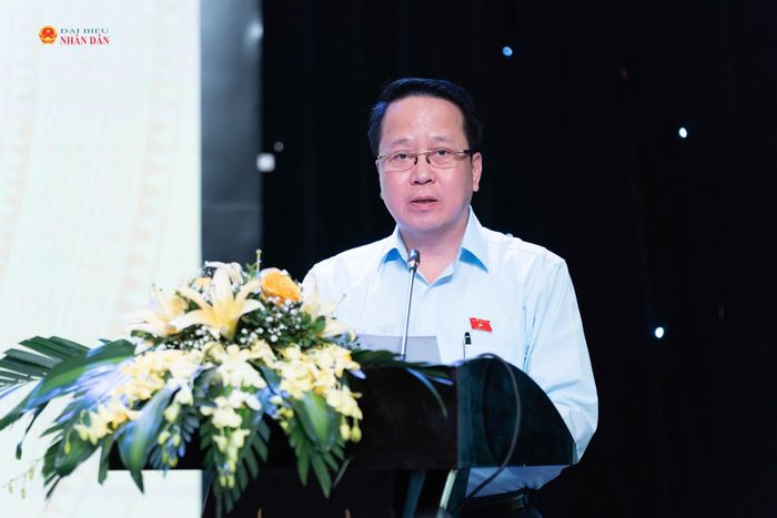 Phó Chủ nhiệm Ủy ban Dân nguyện và Giám sát Hoàng Anh Công phát biểu bế mạc phiên họp