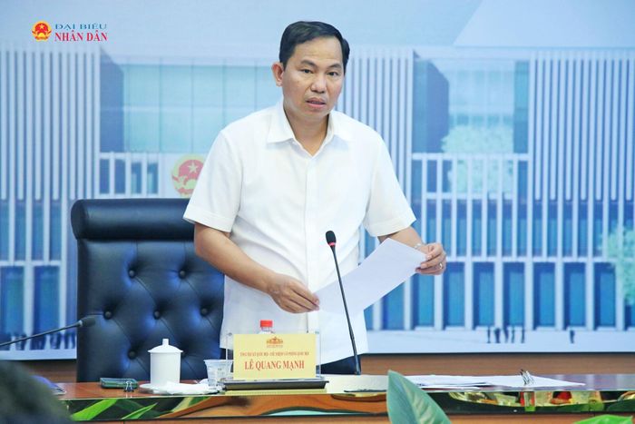Tổng Thư ký Quốc hội, Chủ nhiệm Văn phòng Quốc hội Lê Quang Mạnh phát biểu tại cuộc họp. Ảnh: Đắc Trường