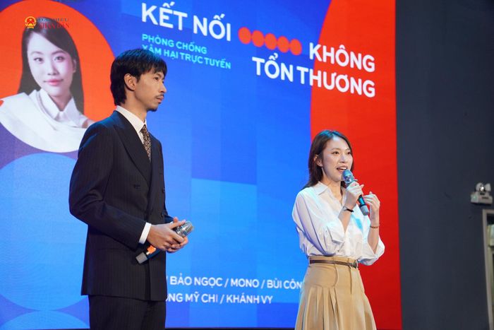 Các đại sứ đồng hành giao lưu cùng khán giả trong khuôn khổ sự kiện.