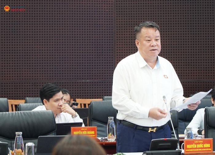 Phó Chủ nhiệm Ủy ban Quốc phòng, An ninh và Đối ngoại, Thiếu tướng Nguyễn Quốc Hùng phát biểu tại buổi làm việc