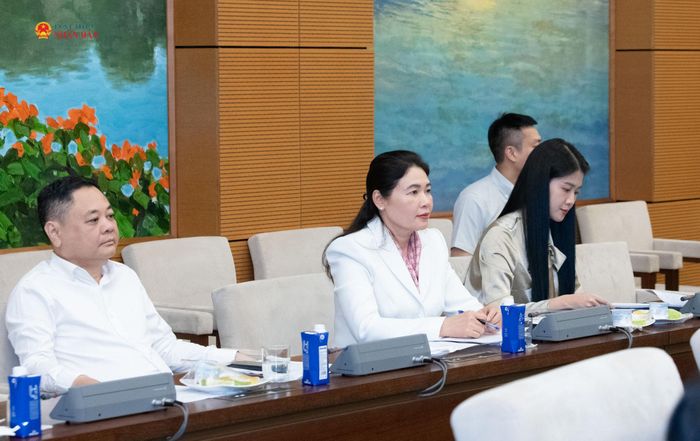 Các đại biểu dự hội nghị