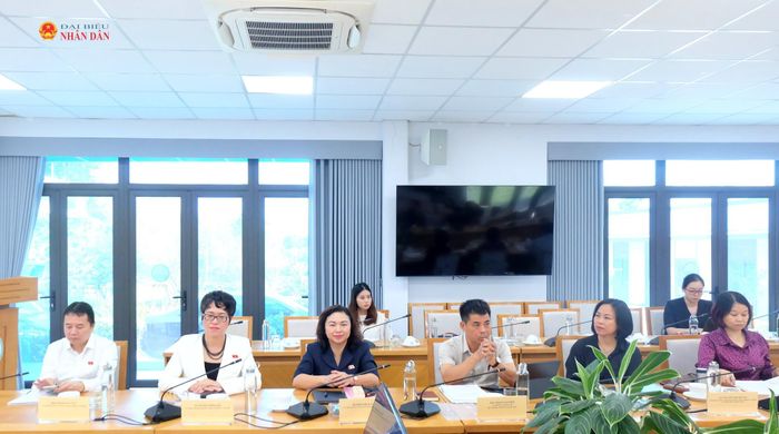 Các thành viên Đoàn khảo sát tại cuộc làm việc...