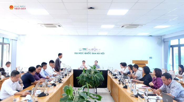 Quang cảnh cuộc làm việc