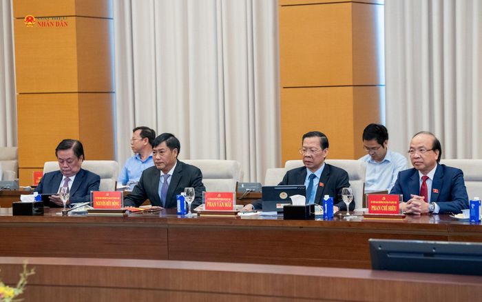 Các đại biểu dự Lễ trao tặng