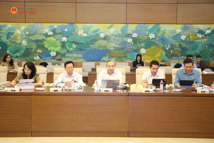 Các đại biểu tham dự tọa đàm. Ảnh: Đắc Trường