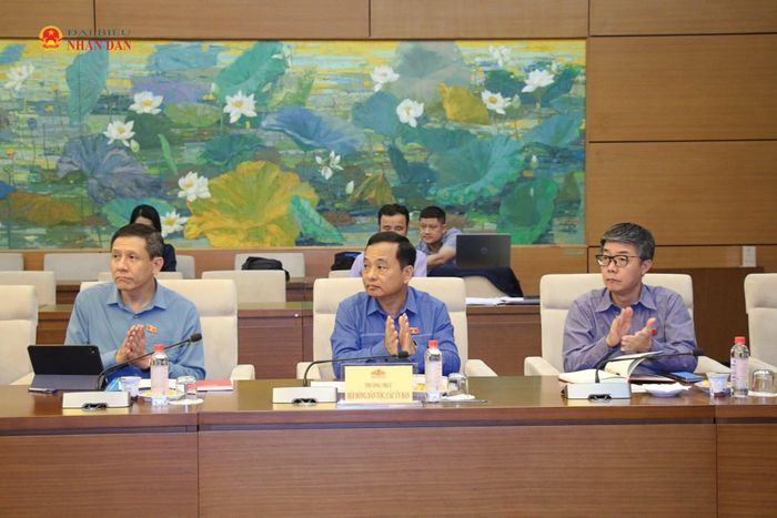 Các đại biểu tham dự tọa đàm. Ảnh: Đắc Trường