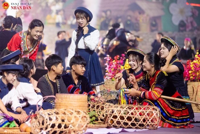 Tiết mục văn nghệ tại Lễ khai mạc