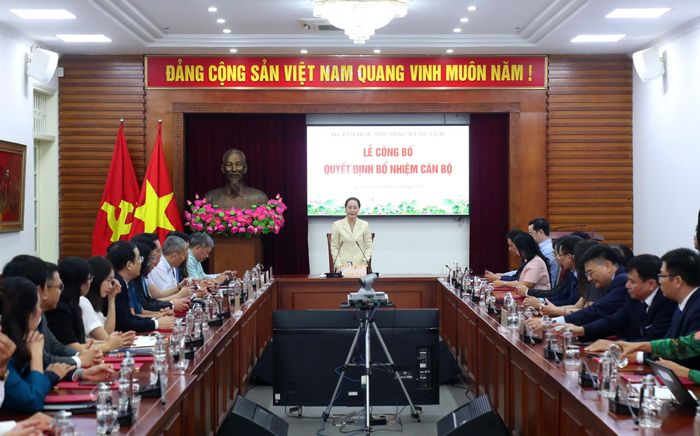 Toàn cảnh Lễ công bố quyết định bổ nhiệm cán bộ (Ảnh: Trần Huấn)