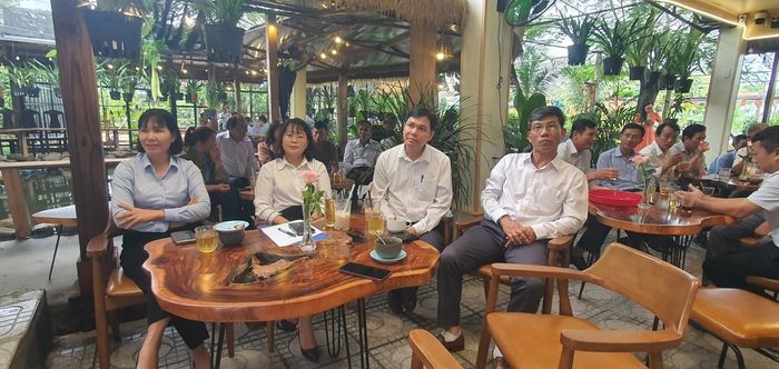 Lãnh đạo Hội nông dân TP. Đà Nẵng tham gia chương trình