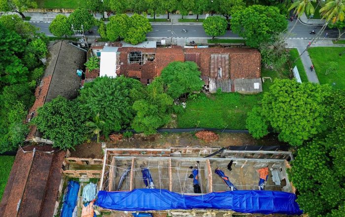 Một góc của di tích Quốc Tử Giám thuộc Quần thể di tích Cố đô Huế đang được tôn tạo.