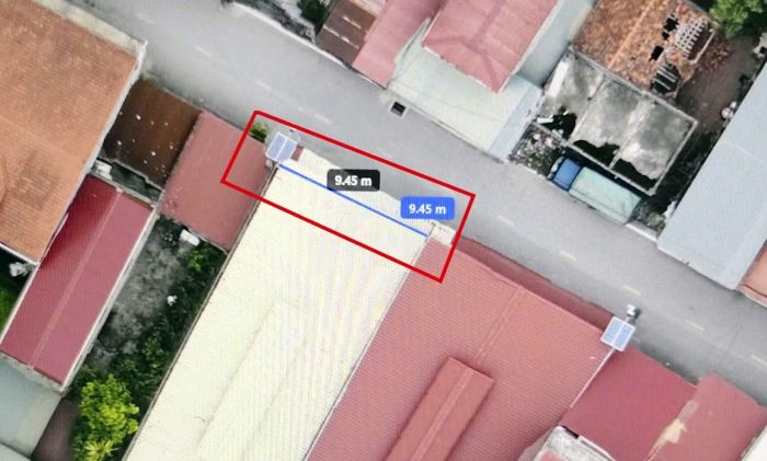 Công nghệ UAV tích hợp AI giúp cán bộ địa chính có thể đo đạc các cạnh của thửa đất ngay trên máy tính. Ngoài ra, công nghệ này còn tích hợp nhiều tính năng khác, như đánh dấu định vị chính xác thửa đất giúp cán bộ dễ dàng tìm đến địa chỉ thực tế hơn (Ảnh chụp lại màn hình).