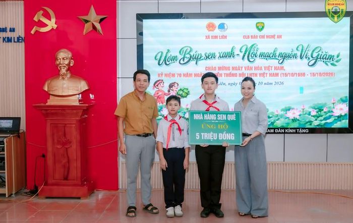 Nhà hàng Sen Quê ủng hộ cho câu lạc bộ.