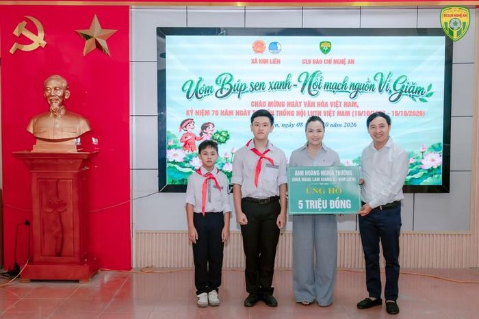 Nhà hàng Lam Giang 2 ủng hộ trong buổi lễ ra mắt Câu lạc bộ Búp Sen Xanh.
