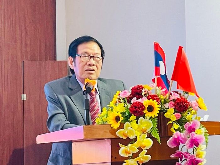 Ông Nguyễn Tiến Long, Phó Chủ tịch TW Hội Hữu nghị Việt Nam - Lào phát biểu tại Hội thảo
