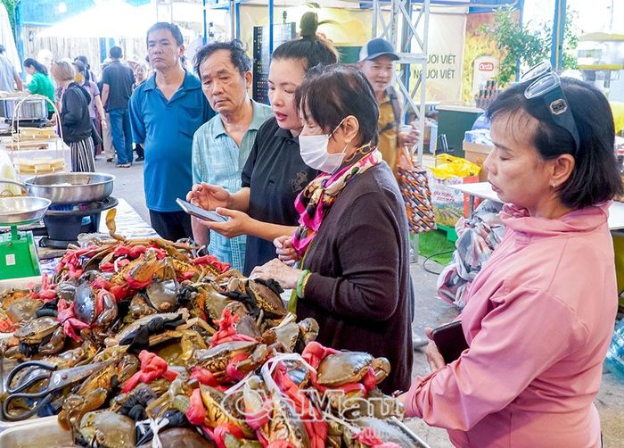 Cua Cà Mau nổi tiếng về chất lượng, được thị trường trong và ngoài nước ưa chuộng.