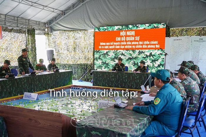 Các lực lượng tham gia diễn tập thực hiện nội dung vận hành cơ chế chiến đấu trong khu vực phòng thủ.