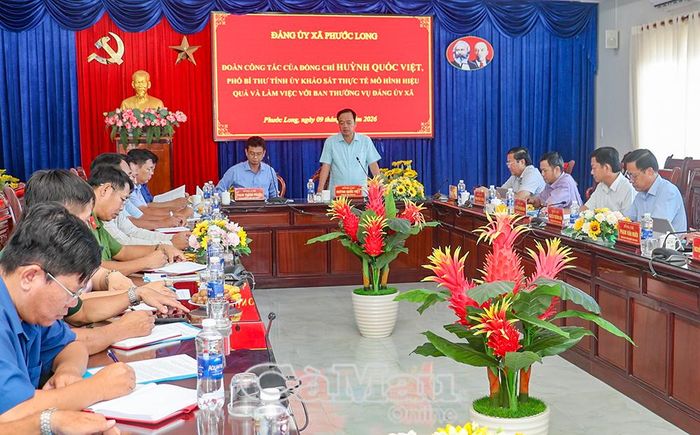 Phó Bí thư Tỉnh uỷ Huỳnh Quốc Việt ghi nhận những kết quả xã Phước Long đạt được trong 9 tháng năm 2026.