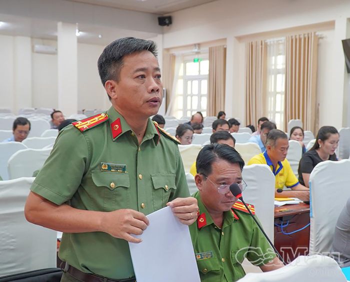  Đại tá Hoàng Ngọc Đạo, Trưởng phòng An ninh mạng và phòng, chống tội phạm công nghệ cao (Công an tỉnh Cà Mau), góp ý vào dự án Luật An ninh dữ liệu.