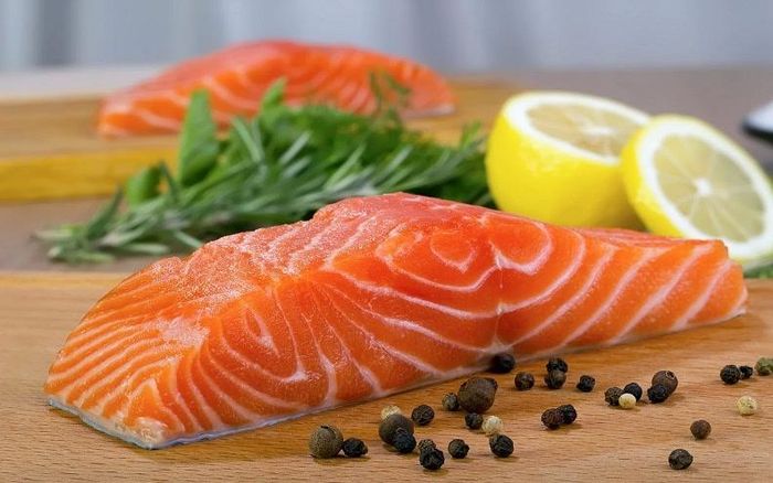 Cá hồi là nguồn cung cấp omega-3 dồi dào - Ảnh: Internet