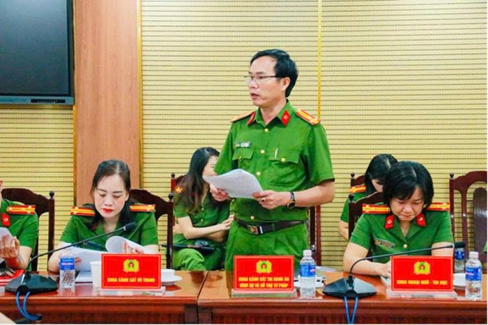 Khoa Cảnh sát thi hành án hình sự và hỗ trợ tư pháp tham luận