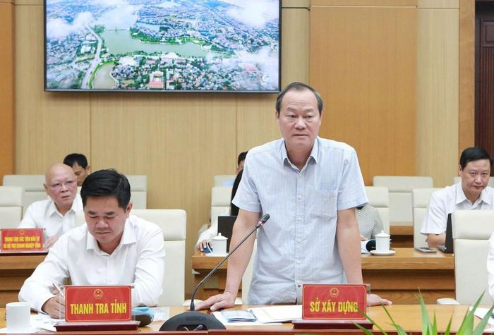  Đại diện các sở, ngành tỉnh Phú Thọ giải đáp, làm rõ những vấn đề báo chí, dư luận quan tâm